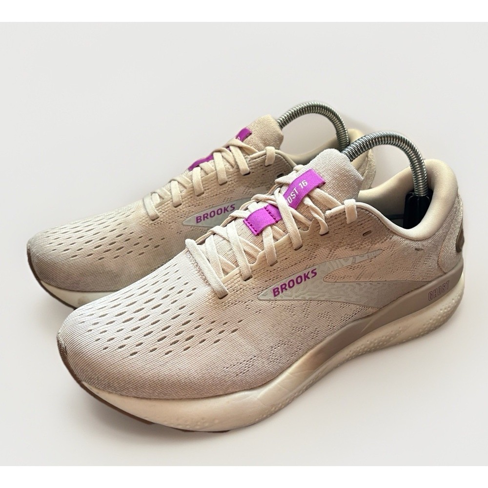 Brooks Ghost 16 Running Shoes Womens 9B Cream Purple 1204071B251 Sneakers